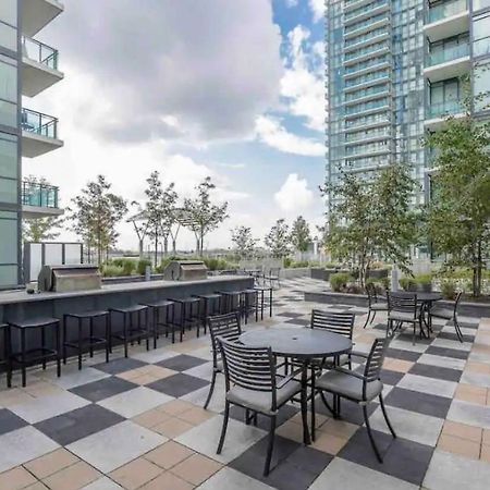 Ultra Luxurious 2.5 Bedroom 2 Full Bathroom 1 Parking Condo Near Sq1 Striking Views Μισισάουγκα Εξωτερικό φωτογραφία
