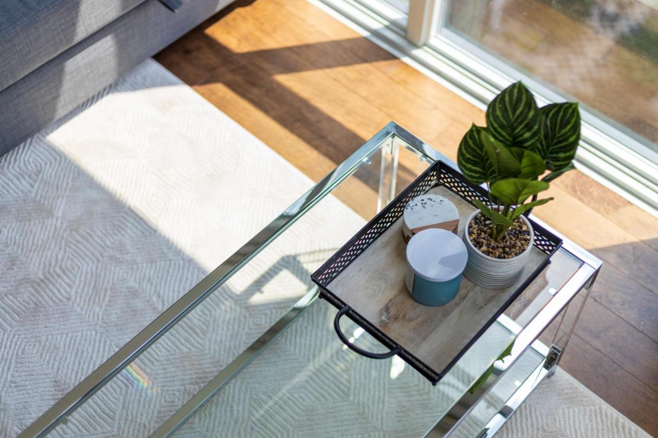 Ultra Luxurious 2.5 Bedroom 2 Full Bathroom 1 Parking Condo Near Sq1 Striking Views Μισισάουγκα Εξωτερικό φωτογραφία