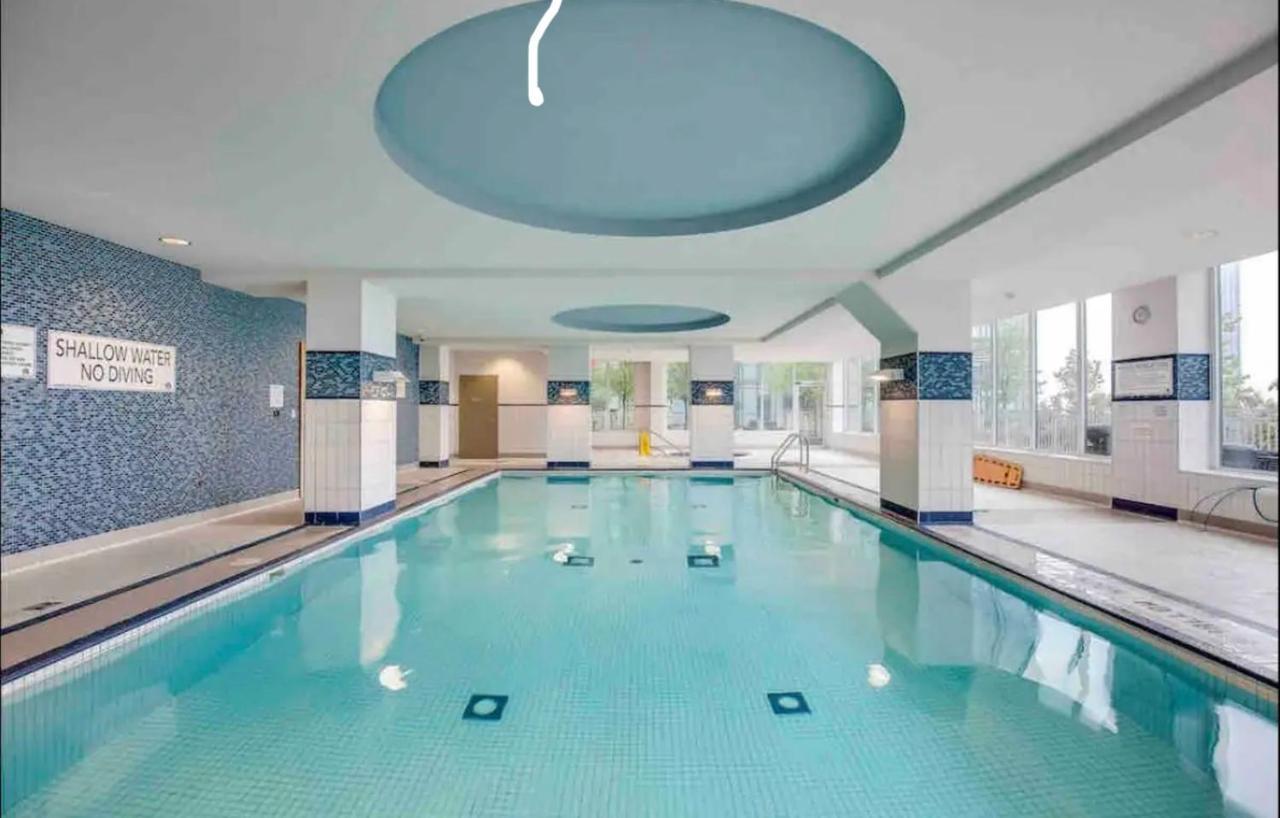 Ultra Luxurious 2.5 Bedroom 2 Full Bathroom 1 Parking Condo Near Sq1 Striking Views Μισισάουγκα Εξωτερικό φωτογραφία
