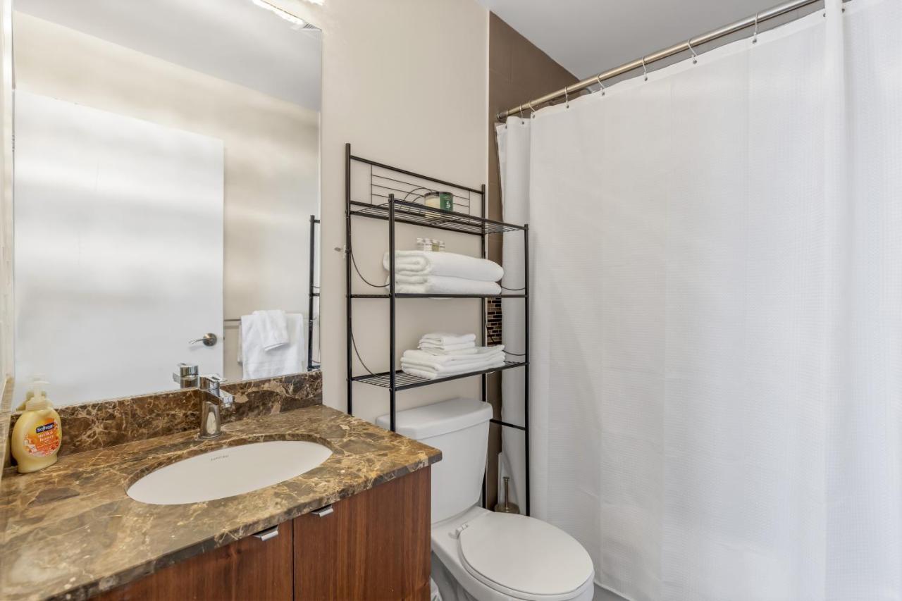 Ultra Luxurious 2.5 Bedroom 2 Full Bathroom 1 Parking Condo Near Sq1 Striking Views Μισισάουγκα Εξωτερικό φωτογραφία