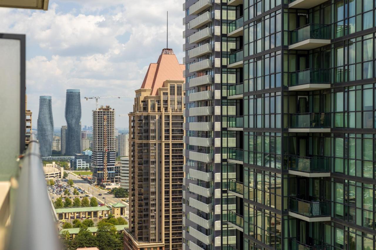 Ultra Luxurious 2.5 Bedroom 2 Full Bathroom 1 Parking Condo Near Sq1 Striking Views Μισισάουγκα Εξωτερικό φωτογραφία