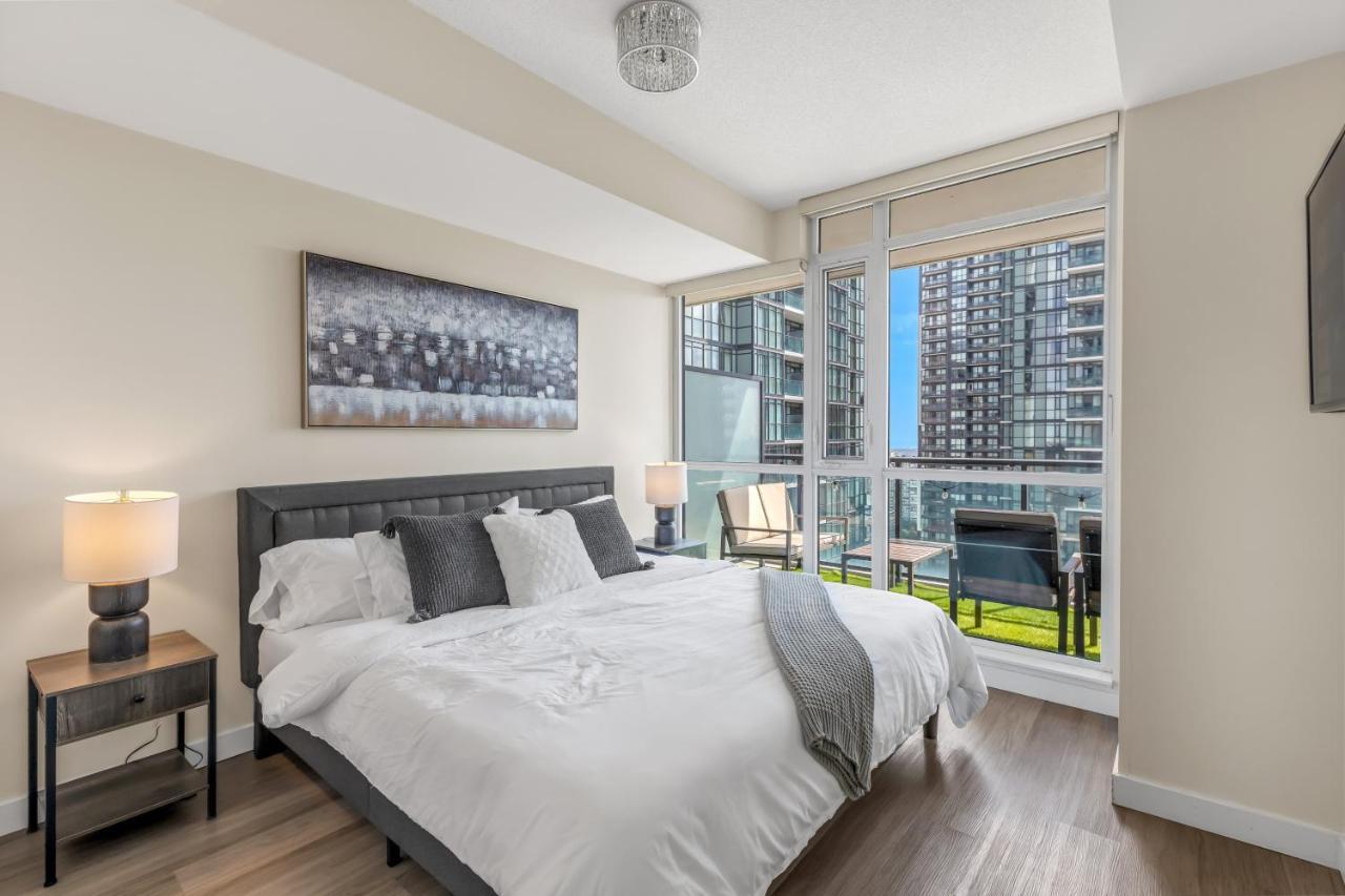 Ultra Luxurious 2.5 Bedroom 2 Full Bathroom 1 Parking Condo Near Sq1 Striking Views Μισισάουγκα Εξωτερικό φωτογραφία